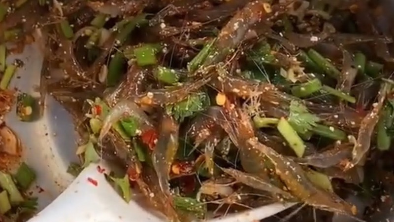 Kinh hai dac san tep nhay tanh tach trong mieng gia 21.000 dong-Hinh-10