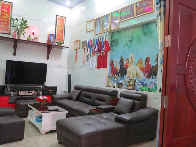 Ngam nha vuon tien ty rong 300m2 cua tien dao Tien Linh-Hinh-6