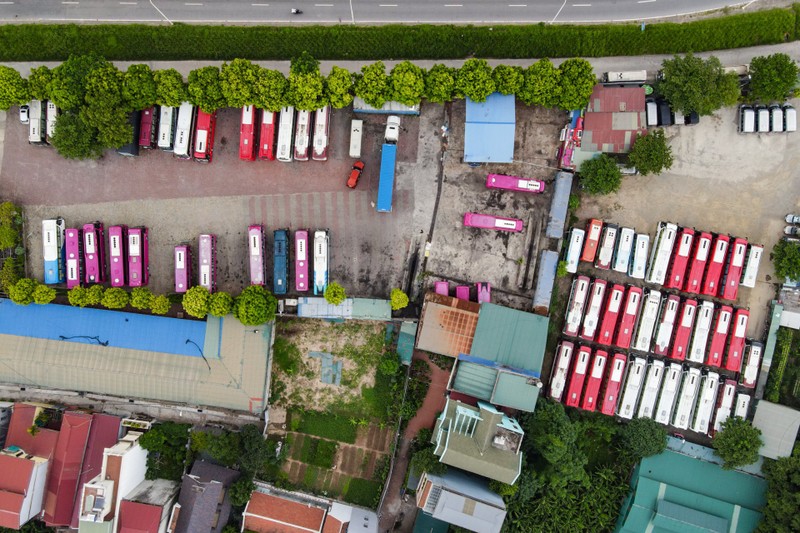 Hang tram oto moi cung phoi nang hon 30 ngay gian cach o Ha Noi-Hinh-13