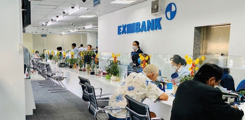 Loi nhuan quy III Eximbank giam sau, ty le no xau de nang