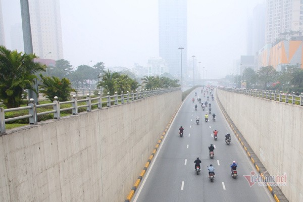 Du bao thoi tiet 14/3: Mien Bac mua vai noi, sang som co suong mu