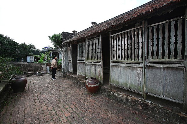 Giai ma bi an ben trong ngoi nha Ba Kien 100 tuoi o lang Vu Dai-Hinh-9