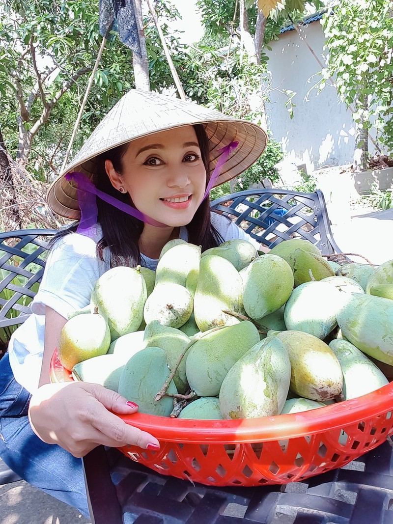 Biet phu rong 2.500m2 ngap cay an trai cua Viet Trinh sau giai nghe-Hinh-2