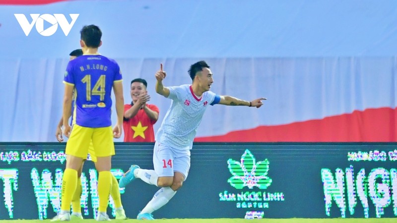 Nhung cau thu bi treo gio vong 22 V-League 2022