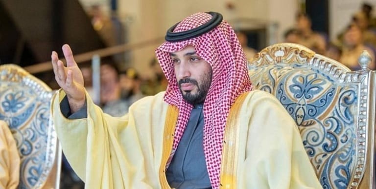 Saudi Arabia muon chieu mo ca Ronaldo va Messi-Hinh-3