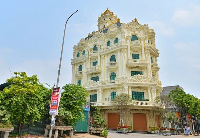 Ben trong ngoi lang “chop mat” la thay dinh thu o Ha Noi-Hinh-3