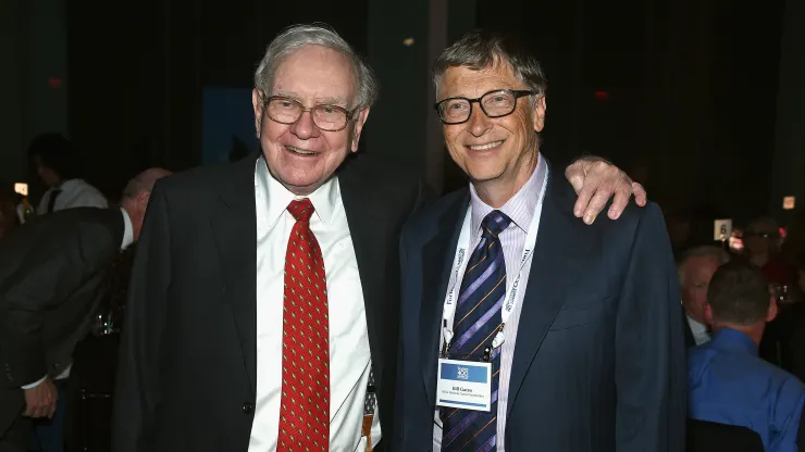 Loi khuyen tuyet voi ma Bill Gates nhan duoc tu Warren Buffett