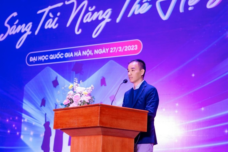 Trao học bổng cho 100 sinh viên tài năng vượt khó - Hình 2 Trao hoc bong cho 100 sinh vien tai nang vuot kho-Hinh-2