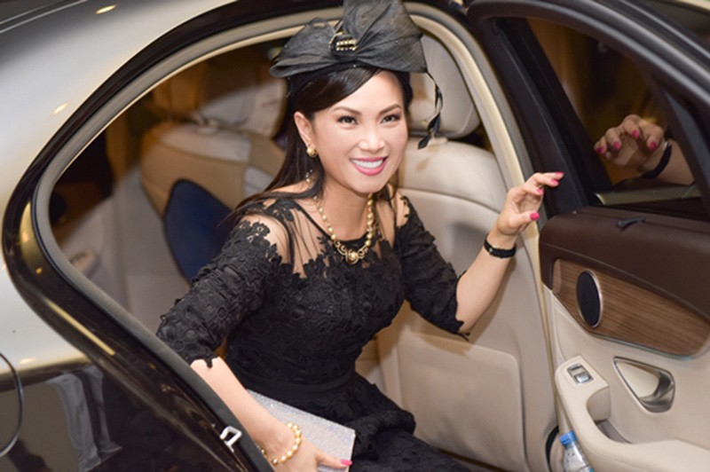 Chồng tỷ phú của ca sĩ Hà Phương giàu cỡ nào? - Hình 10 Chong ty phu cua ca si Ha Phuong giau co nao?-Hinh-10