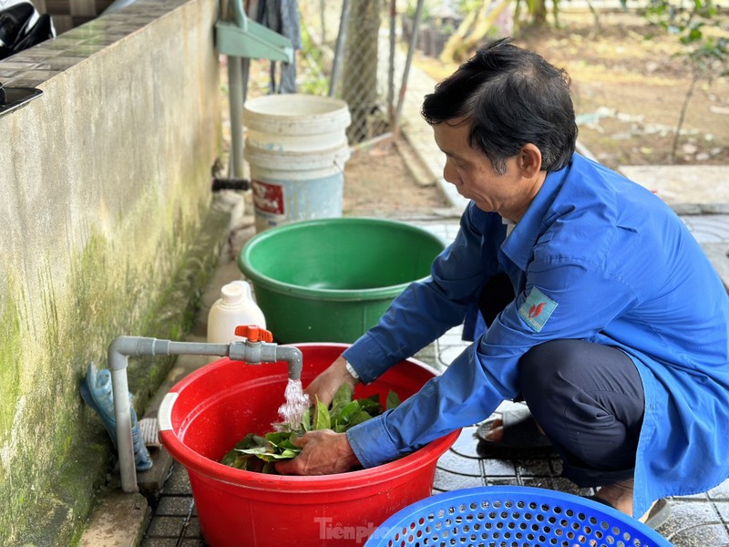 Nghe hai la cay ban tien trieu duoi chan nui Thien Nhan-Hinh-7