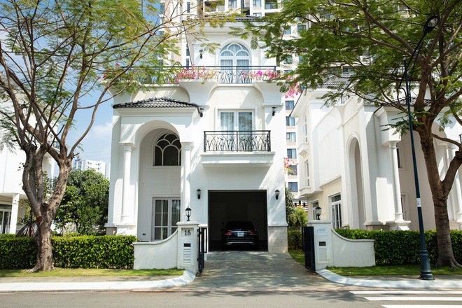 Cận cảnh biệt thự triệu đô rộng 800 m2 của MC Thanh Mai - Hình 2 Can canh biet thu trieu do rong 800 m2 cua MC Thanh Mai-Hinh-2