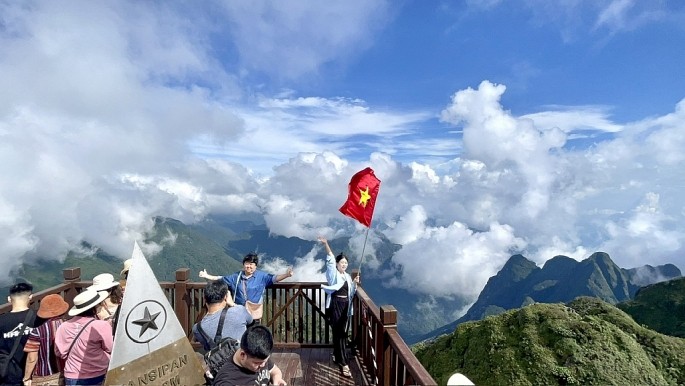 Ruong bac thang chin som lam say long lu khach den Sa Pa-Hinh-8