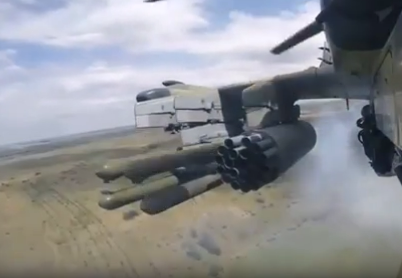 Clip truc thang Ka-52 hoa thieu xe chien dau bo binh