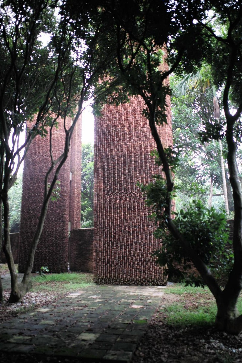 Ben trong “biet phu” o ngoai thanh cua danh hai Xuan Hinh-Hinh-3