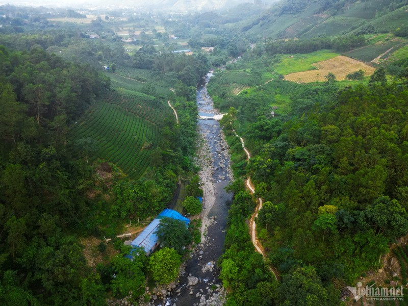 Thac Cua Tu, noi chuyen tinh doi lua the song chet ben nhau