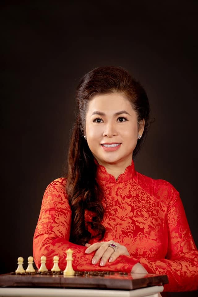 Nhan sac thang hang cua doanh nhan Le Hoang Diep Thao o tuoi 50-Hinh-8