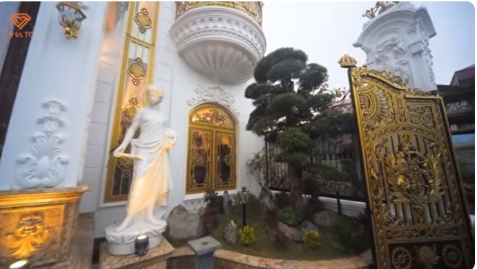Tận mục biệt thự dát vàng mọi góc của đại gia Bắc Ninh - Hình 2 Tan muc biet thu dat vang moi goc cua dai gia Bac Ninh-Hinh-2