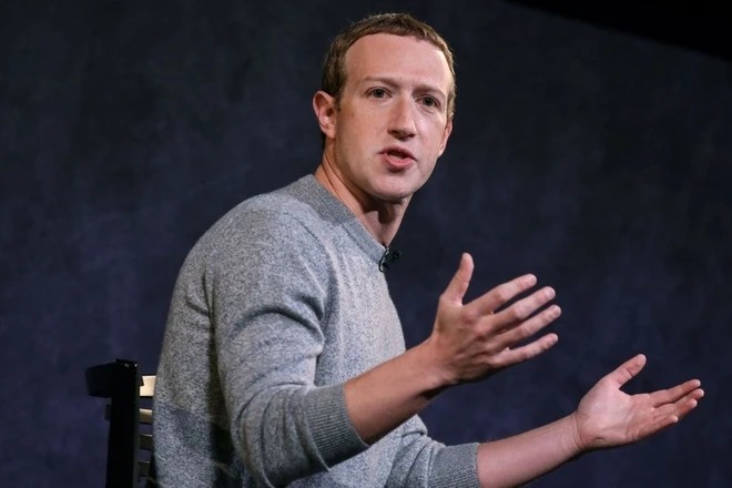 Facebook sap toan cau, Mark Zuckerberg mat gan 3 ty USD
