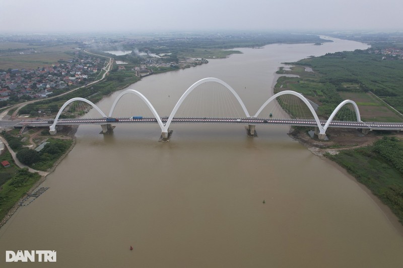 La mat ngam nhin 10 dong song chay qua Ha Noi tu tren cao-Hinh-8