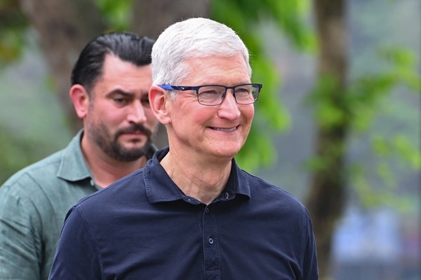 Ben trong khach san 5 sao CEO Tim Cook nghi tai Ha Noi