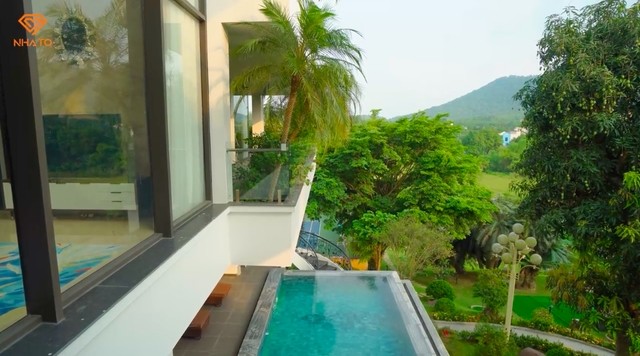 Biet thu hoanh trang nhu resort cua bac si tham my noi tieng-Hinh-3