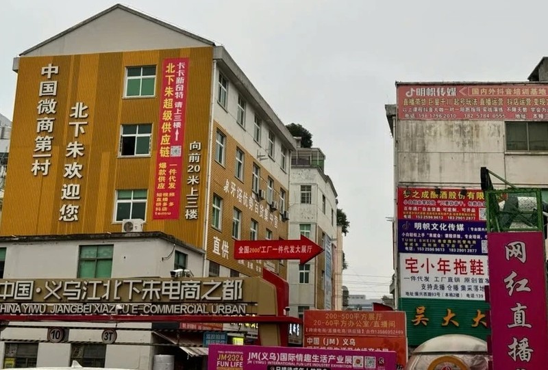 Bí ẩn bên trong “ngôi làng tỷ phú” bỗng hoá “thị trấn ma“ - Hình 9 Bi an ben trong “ngoi lang ty phu” bong hoa “thi tran ma“-Hinh-9
