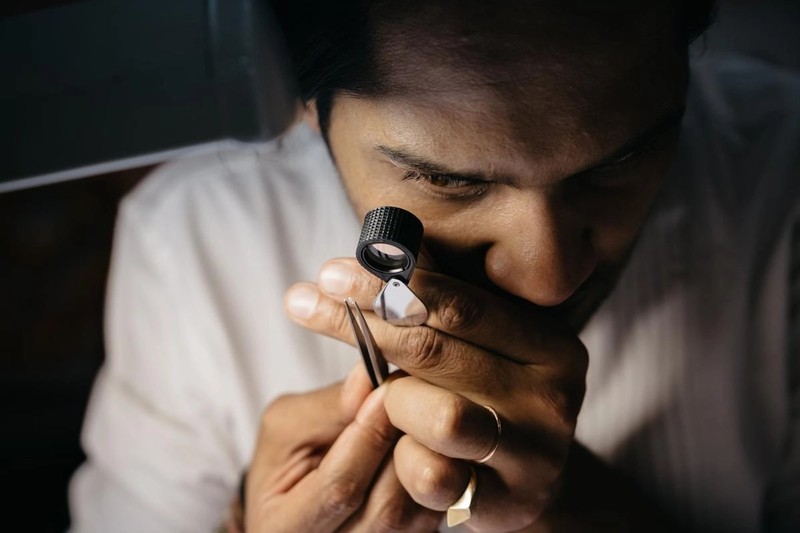 Bí ẩn thành phố ra đường là “đụng phải” vàng bạc đá quý - Hình 10 Bi an thanh pho ra duong la “dung phai” vang bac da quy-Hinh-10