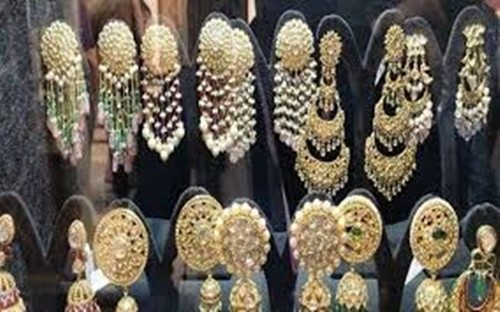 Bí ẩn thành phố ra đường là “đụng phải” vàng bạc đá quý - Hình 4 Bi an thanh pho ra duong la “dung phai” vang bac da quy-Hinh-4