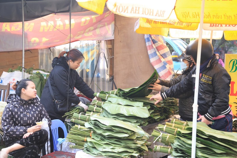 Can Tet, cho la dong lau doi nhat Ha Noi tap nap-Hinh-10