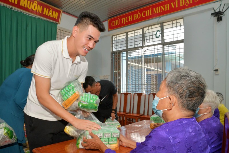 Khoi tai san “dang ao uoc” cua Tien Linh o tuoi 28-Hinh-10