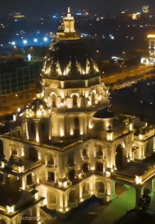 Chiem nguong toa lau dai nguy nga dang “gay sot” tai Ninh Binh-Hinh-4
