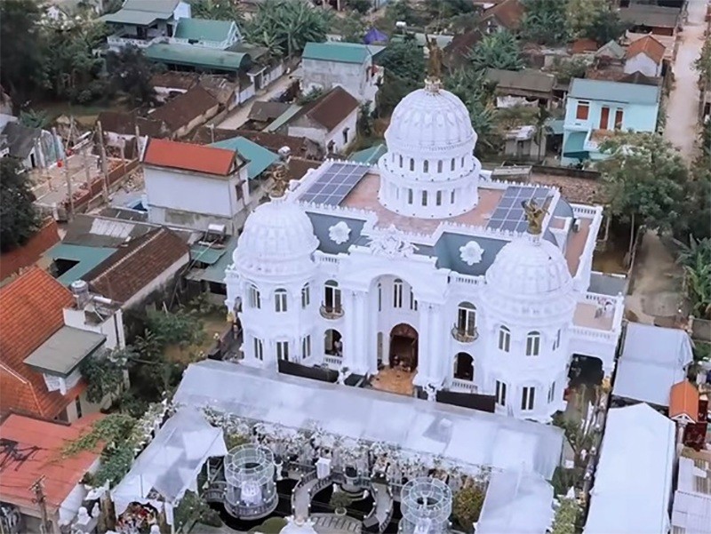 Biet thu 100 ty cua dai gia Thanh Hoa len bao nuoc ngoai