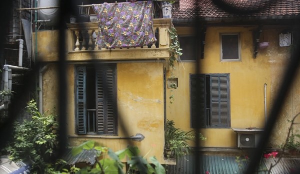 Biet thu go quy cua dai gia giau nhat pho co Ha Noi xua-Hinh-12