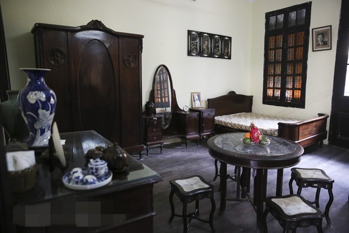 Biet thu go quy cua dai gia giau nhat pho co Ha Noi xua-Hinh-7