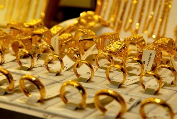 Giá vàng hôm nay 10/05: Bật tăng dữ dội? Gia vang hom nay 10/05: Bat tang du doi?