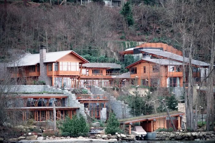 Ngoai lam tu thien, ty phu Bill Gates con chi tien cho viec gi?-Hinh-8