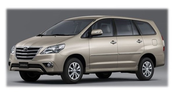 Toyota Viet Nam nang cap nhe va tang gia Innova, Fortuner 2015