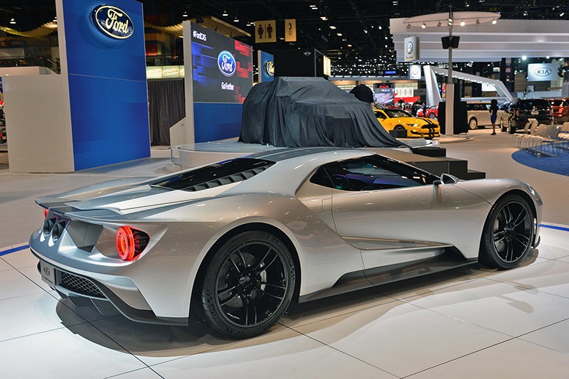 Ford GT cao gia hon ca sieu xe Aventador-Hinh-3