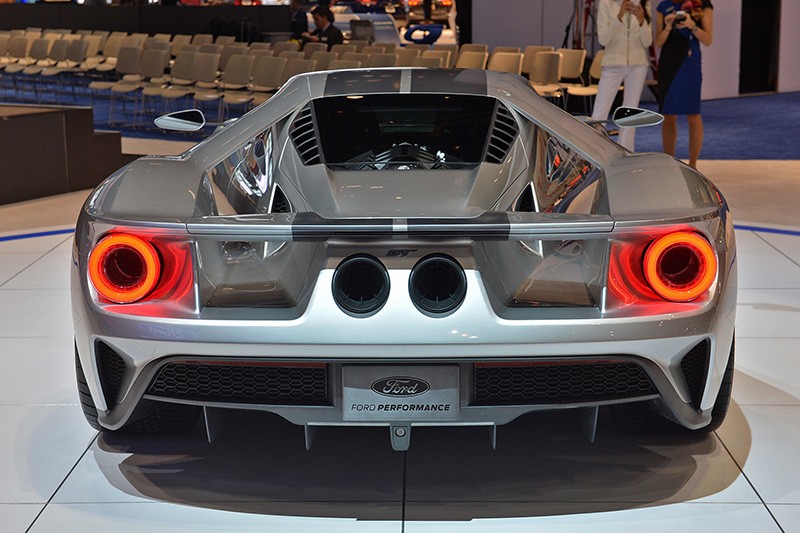 Ford GT cao gia hon ca sieu xe Aventador-Hinh-5