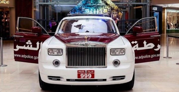Rolls-Royce Phantom cung chi lam xe tuan tra