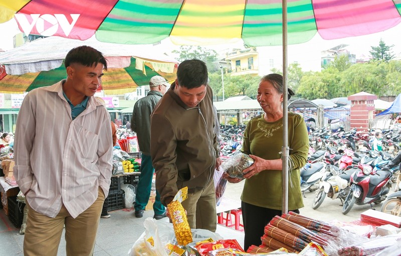 Ron rang phien cho cuoi nam o vung cao Binh Lieu-Hinh-9