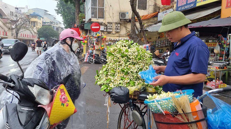 Hoa buoi duoc gia, nhieu chu vuon bo tui tien trieu moi ngay-Hinh-4