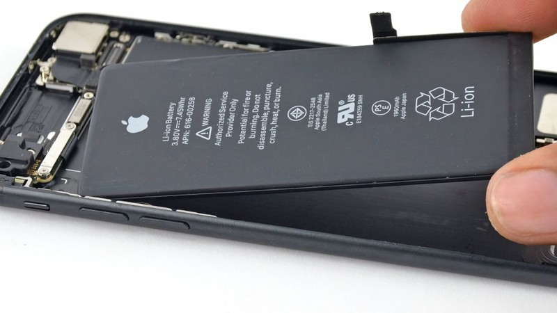 iPhone 16 Pro Max co the duoc nang cap pin manh