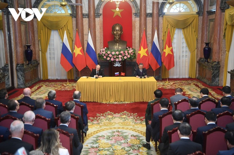 View - 	Chủ tịch nước Tô Lâm và Tổng thống Putin thống nhất