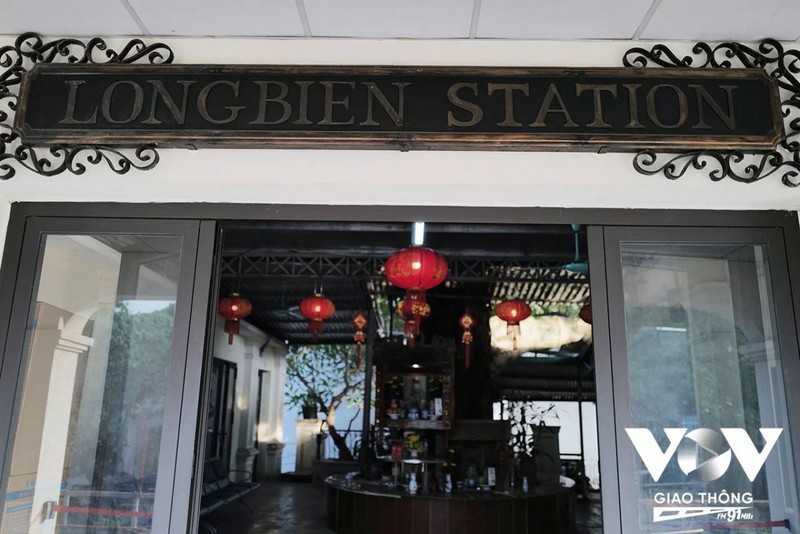 Ga Long Bien, diem check-in moi cua du khach khi tham Ha Noi-Hinh-2