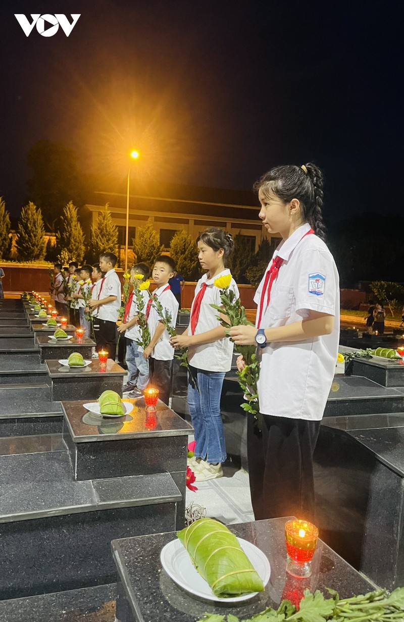 Bac Kan, Cao Bang thap nen tri an cac anh hung liet si-Hinh-5