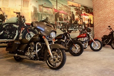 Harley –Davidson tien quan ra Ha Noi “bat benh” moto