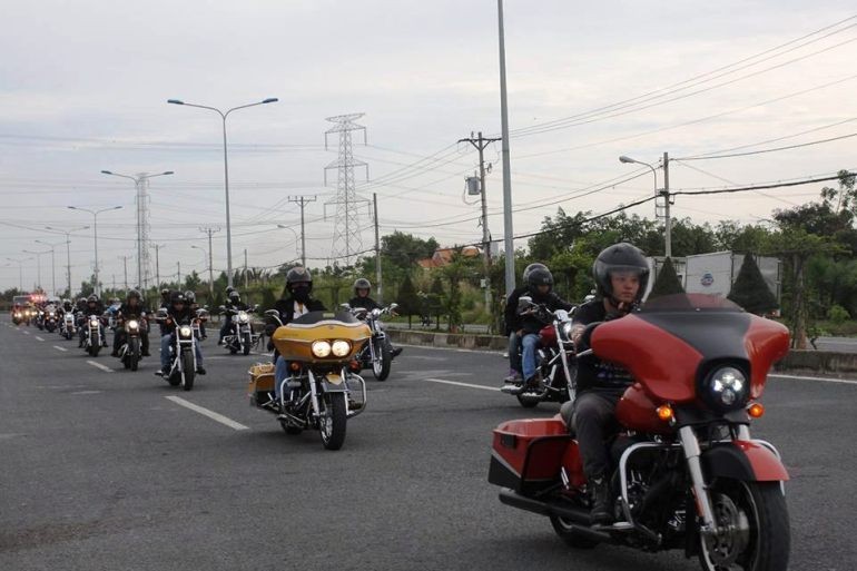 60 moto Harley Davidson ham ho dieu pho Sai Gon