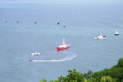 Pho Thu tuong chi dao cuu nan may bay roi tren bien Nghe An-Hinh-8