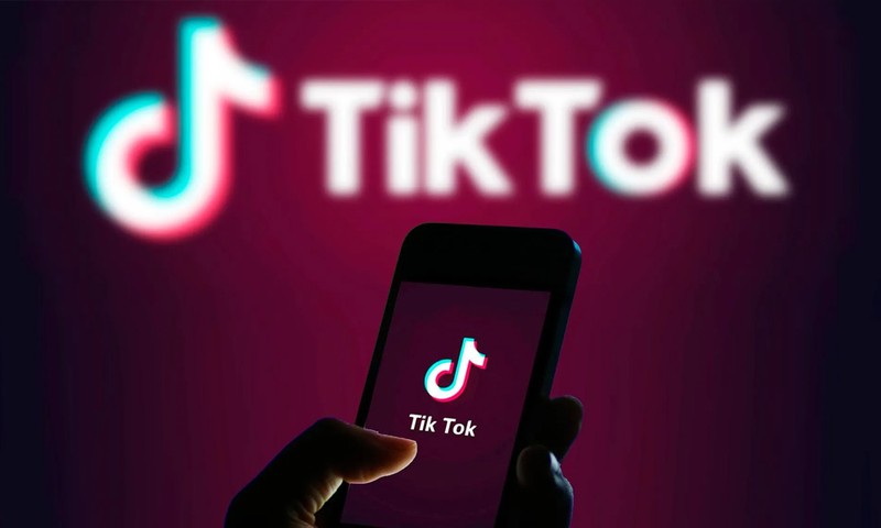 Chuan bi ra smartphone rieng, cha de TikTok 